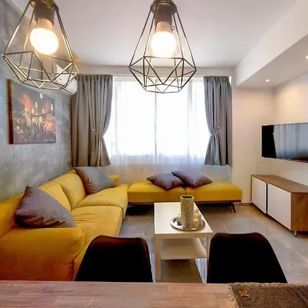 J Villaras Apartment Thessaloniki